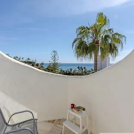 Benalgolf/penthouse With Wonderful Sea Views * Бенальмадена