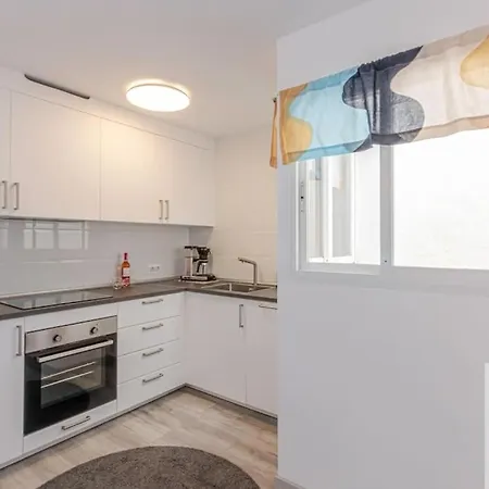 Benalgolf/penthouse With Wonderful Sea Views Бенальмадена