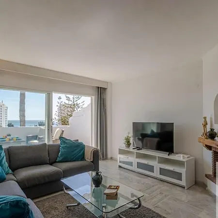 Апартаменты Benalgolf/penthouse With Wonderful Sea Views Бенальмадена